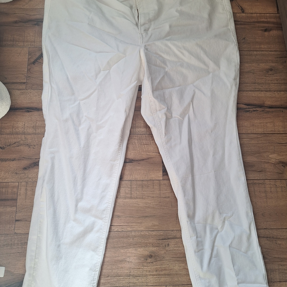 Old Navy Women's Straight Leg Jeans - Cream